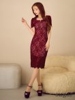 ワインレッド　モデル：真優川咲　身長：158cm　着用サイズ：7号(Sサイズ)