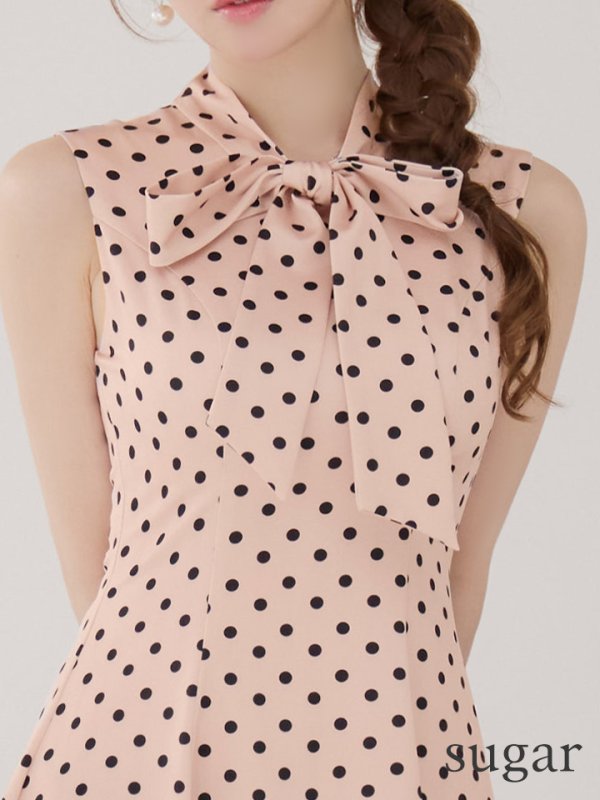 ピンクxブラック モデル：ゆめ　身長：160cm　着用サイズ：7号(Sサイズ)