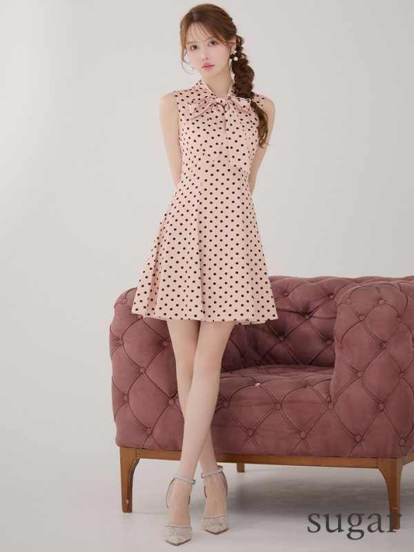 ピンクxブラック モデル：ゆめ　身長：160cm　着用サイズ：7号(Sサイズ)