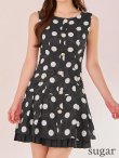 ブラック×ベージュ モデル:ゆめ 身長:160cm 着用サイズ:7号(Sサイズ)