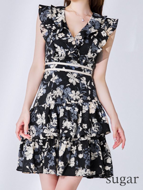 ブラックｘベージュ モデル：ゆめ 身長：160cm　着用サイズ：Sサイズ(7号)