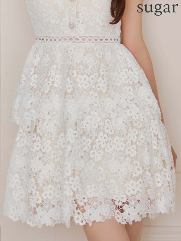 ホワイト　モデル：ももか　身長：156cm　着用サイズ：Sサイズ