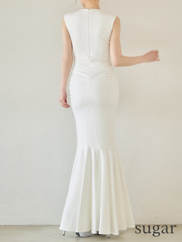 ホワイト　モデル：ゆめ　身長：160cm　着用サイズ：Sサイズ