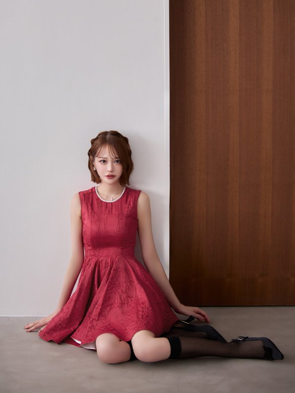 ワインレッド モデル：れみれみ　身長：163cm　着用サイズ：Sサイズ