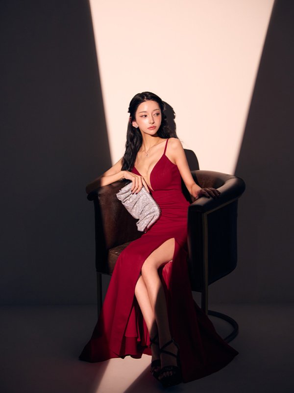 画像9: XS-Lサイズあり【ERUKEI エルケイ】ワンカラー/ キャミソール/ Vカット/ バストシアー/ スリット/ タイト/ ロングドレス/ キャバドレスlong[OF2] (9)