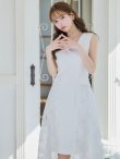 ホワイト モデル：ゆめ　身長：160cm　着用サイズ：5号(XSサイズ)