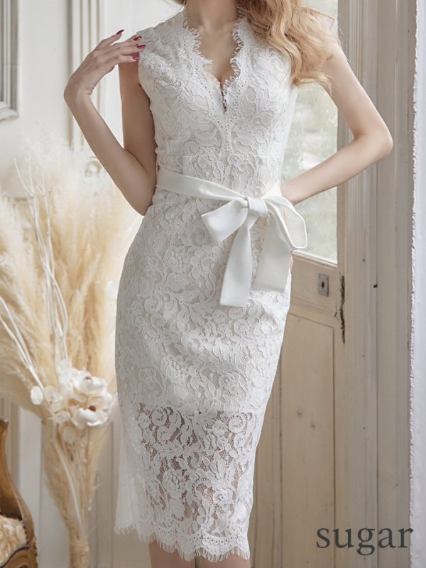 ホワイト モデル：ほずみ　身長：157cm　着用サイズ：7号(Sサイズ)