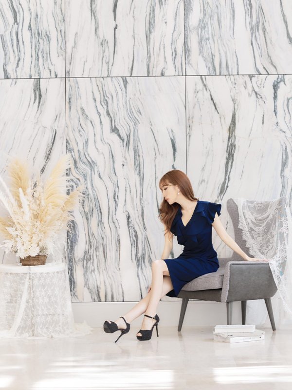 画像4: XS-Lサイズあり【ERUKEI エルケイ】ワンカラー/ Vネック/ フリル袖/ 袖あり/ ミディアム丈/ ワンピース/ タイト/キャバドレス[OF2] (4)