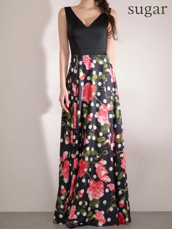 ブラックxピンク　モデル：るりぴ　身長：165cm　着用サイズ：7号(Sサイズ)