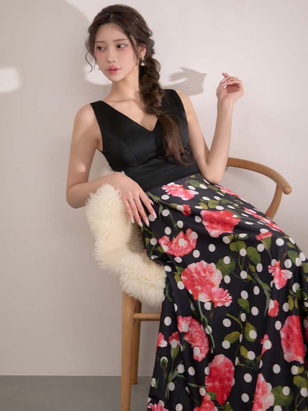 ブラックxピンク　モデル：るりぴ　身長：165cm　着用サイズ：7号(Sサイズ)