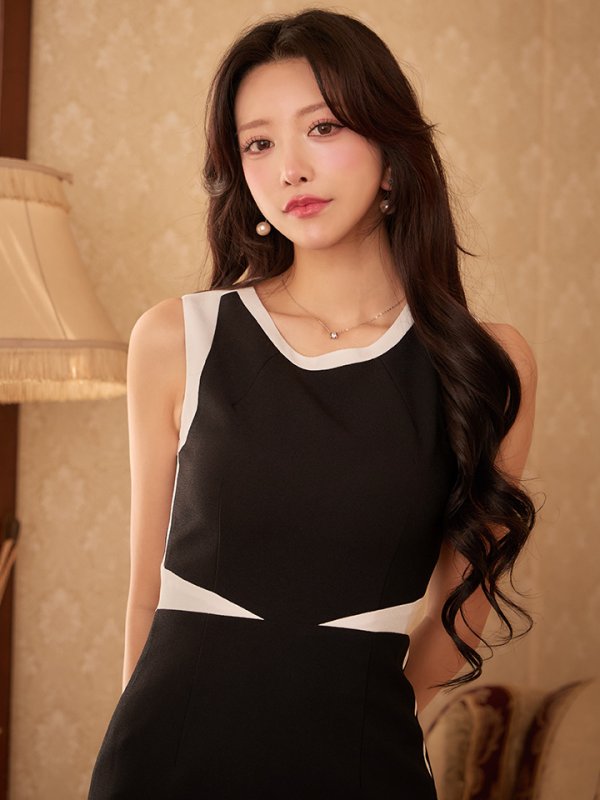 ブラック モデル：ゆいぴす　身長：170cm　着用サイズ：Sサイズ