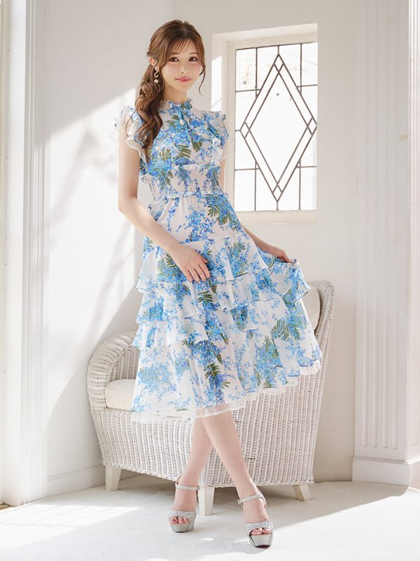 ホワイトxブルー モデル:桜伊みやこ 身長:168cm 着用サイズ:7号(Sサイズ)