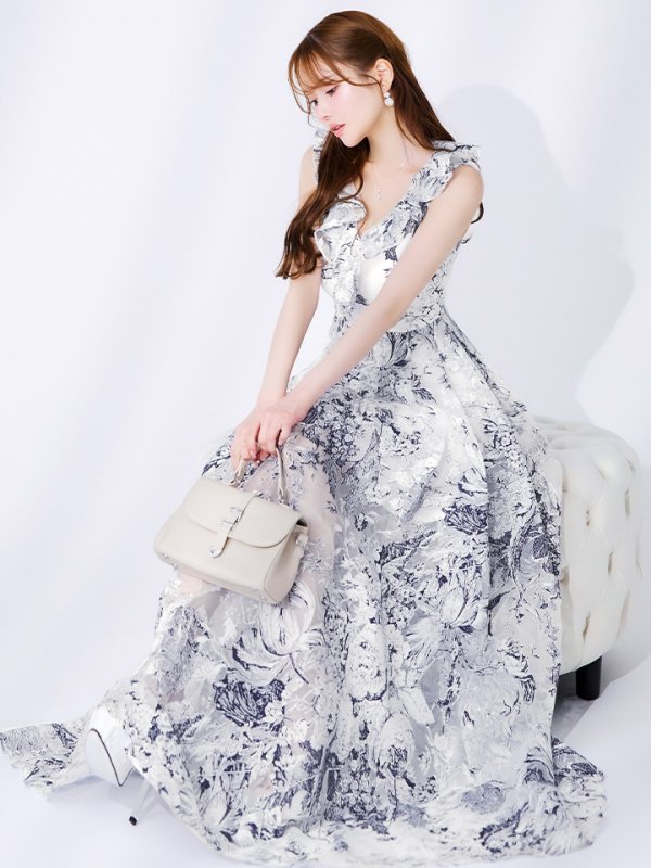 ホワイト×ネイビー　モデル：ゆめ　身長：160cm　着用サイズ：7号(Sサイズ)