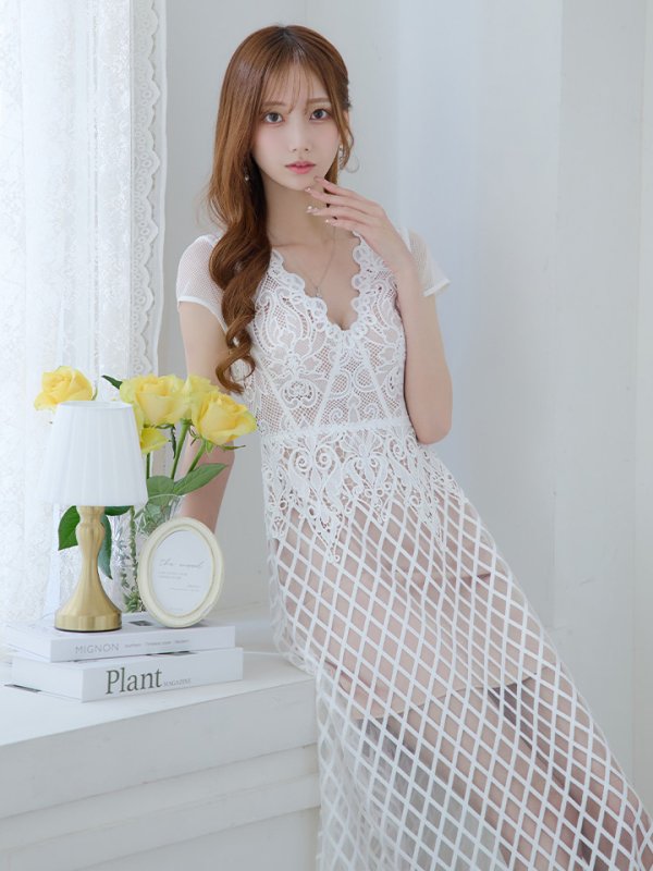 ホワイト モデル:あすか 身長:170cm:5号(XSサイズ)