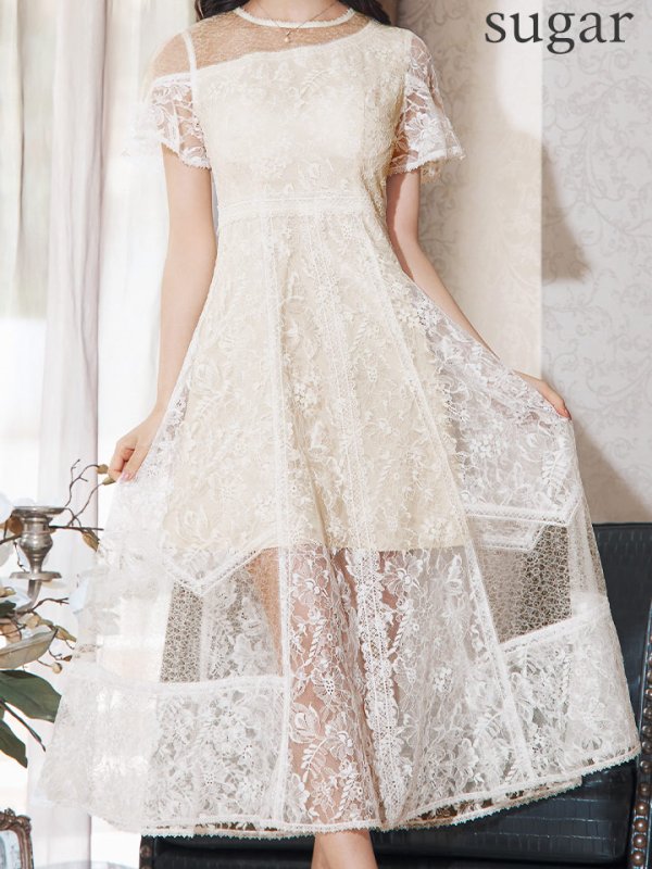 ホワイト モデル:阿部なつき 身長:160cm 着用サイズ:7号(Sサイズ)