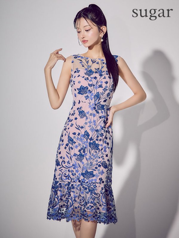 ブルー モデル:まおちゃる 身長:160cm 着用サイズ:7号(Sサイズ)