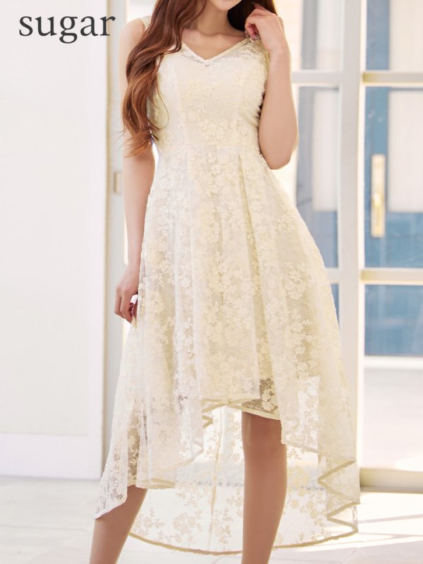 アイボリー　モデル：真優川咲　身長：158cm　着用サイズ：7号(Sサイズ)