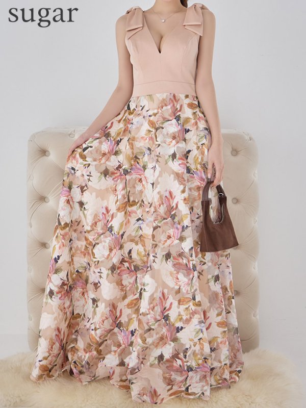 ベージュxプリント モデル：ももか　身長：156cm　着用サイズ：7号(Sサイズ)