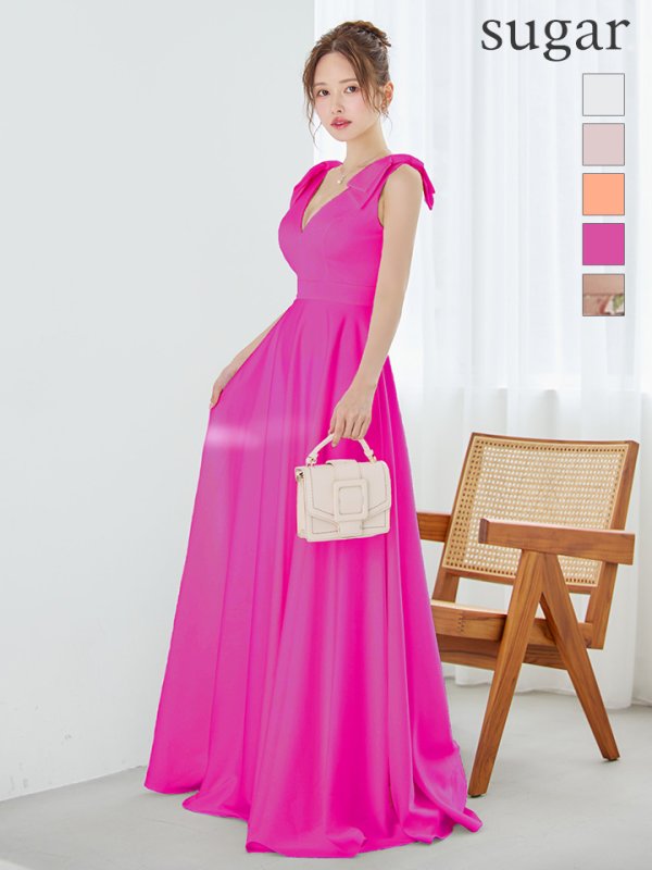 ヴィヴィッドピンク　モデル：ゆめ　身長：160cm 着用サイズ：7号(Sサイズ)