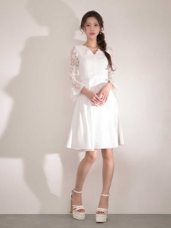 ホワイト モデル：るりぴ　身長：165cm 着用サイズ：7号(Sサイズ)