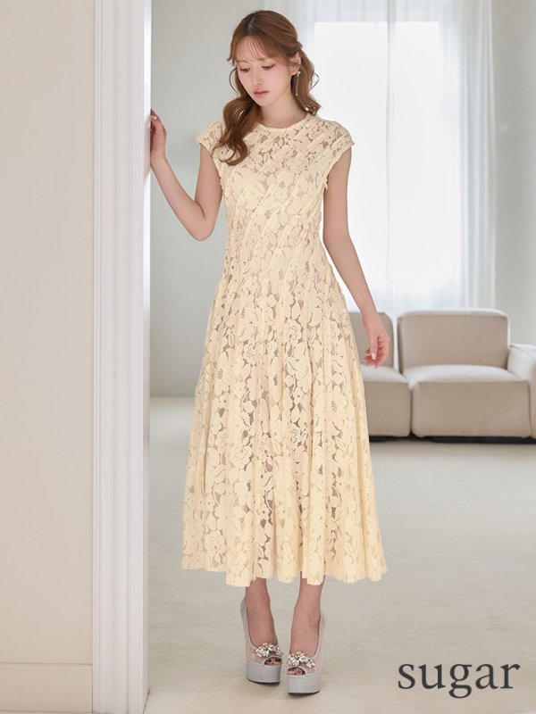 アイボリー　モデル：ゆめ　身長：160cm　着用サイズ：7号(Sサイズ)