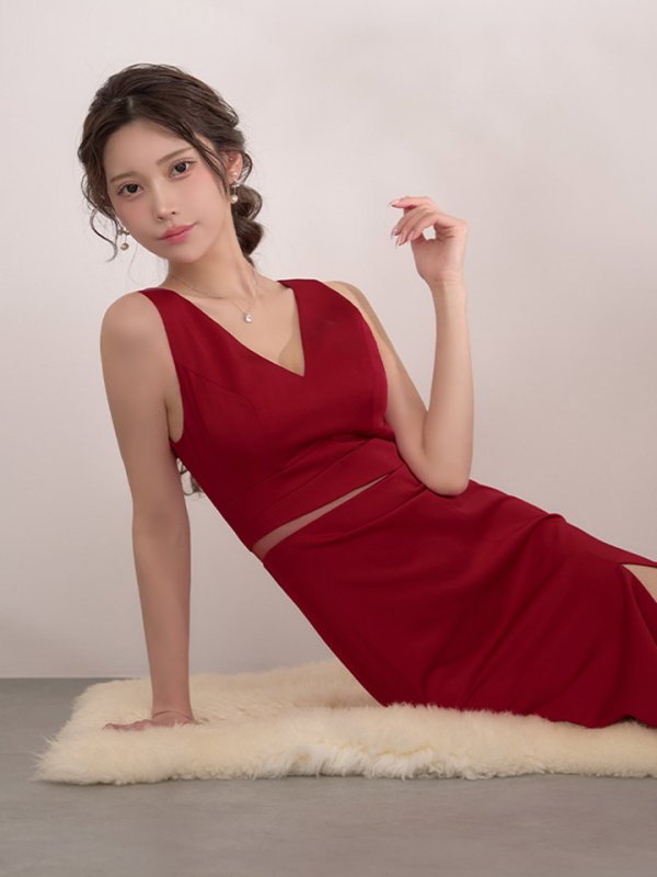 レッド　モデル：るりぴ 身長：165cm 着用サイズ：7号(Sサイズ)