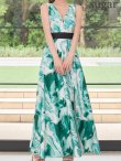 グリーン　モデル：るりぴ　身長：165cm　着用サイズ：7号(Sサイズ)