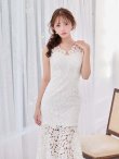 ホワイト　モデル：りな　身長：160cm　着用サイズ：7号(Sサイズ)