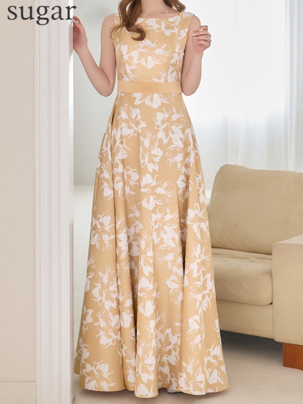 モデル：ゆめ　身長：160cm　着用サイズ：7号(Sサイズ)