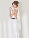ホワイト　モデル：るりぴ　身長：165cm　着用サイズ：7号(Sサイズ)