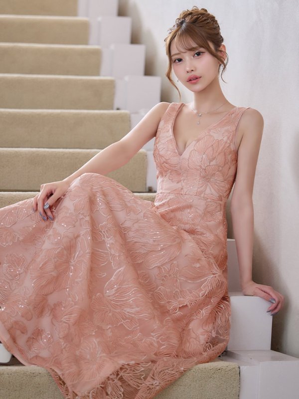 ピンク　モデル：るりぴ　身長：165cm　着用サイズ：7号(Sサイズ)着用