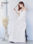 ホワイト モデル：杉山佳那恵　身長：158cm　着用サイズ：7号(Sサイズ)
