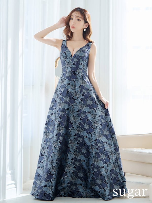 ネイビー モデル:杉山佳那恵 身長:158cm 着用サイズ:7号(Sサイズ)