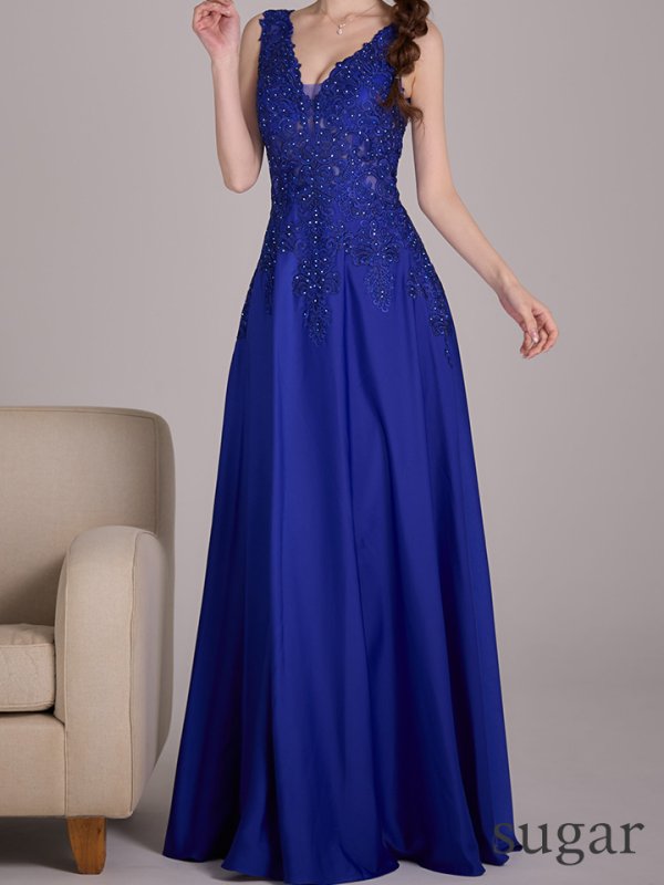 ロイヤルブルー　モデル：ゆめ　身長：160cm　着用サイズ：Sサイズ