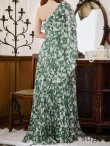画像10: XS-Lサイズあり【SETTAN/セッタン】フラワープリント/ ワンショルダー/ プリーツ/ Aライン/ フレア/ ロングドレス/ キャバドレス long[OF2] (10)