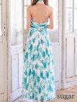 ホワイト×グリーン　モデル：るりぴ　身長：165cm　着用サイズ：7号(Sサイズ)着用