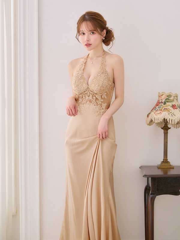 ベージュ モデル：ゆめ　身長：160cm　着用サイズ：7号(Sサイズ)