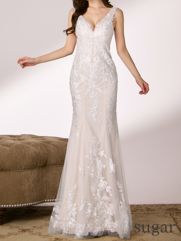 ホワイトxベージュ モデル：ゆめ　身長：160cm　着用サイズ：Sサイズ