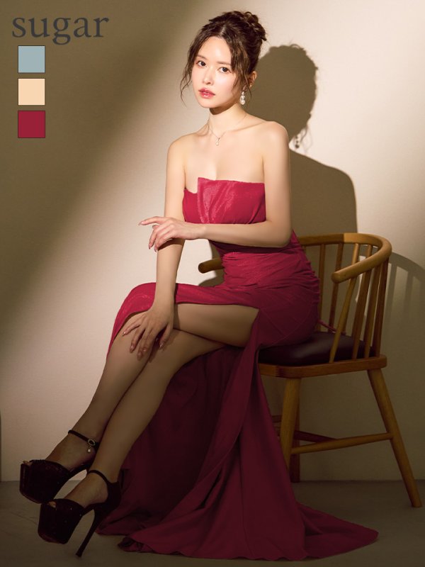 レッド モデル：ゆめ　身長：160cm　着用サイズ：7号(Sサイズ)