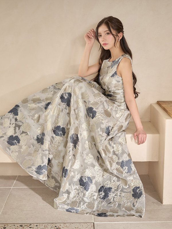 ゴールド×グレー　モデル：せいは　身長：160cm　着用サイズ：7号(Sサイズ)