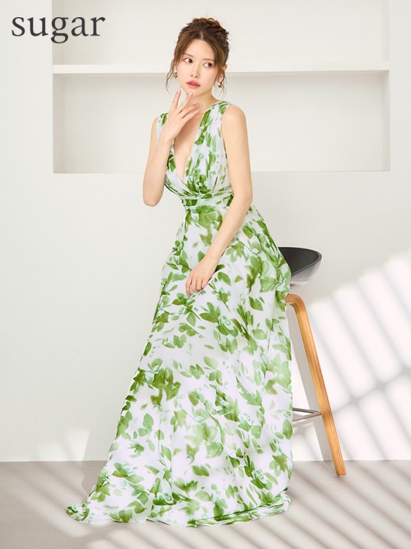 ホワイト×グリーン　モデル：ゆめ　身長：160cm　着用サイズ：7号(Sサイズ)