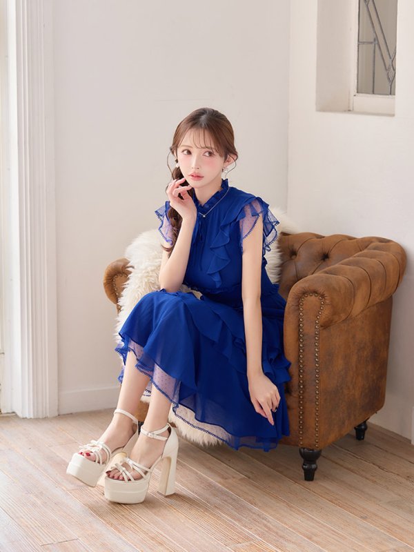 ロイヤルブルー モデル：りな　身長：160cm　着用サイズ：Sサイズ