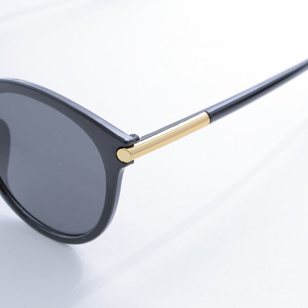 画像4: 【即日発送】【ビキニ】【水着小物：サングラス】ブラックフレームサングラス[HC03] (4)