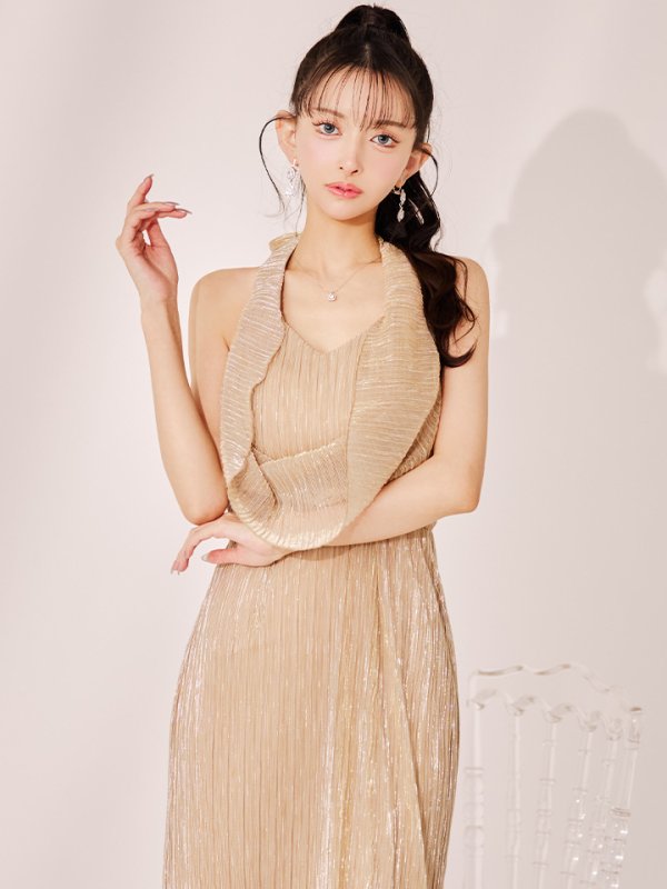 ゴールド モデル：まおちゃる　身長：158cm　着用サイズ：Sサイズ