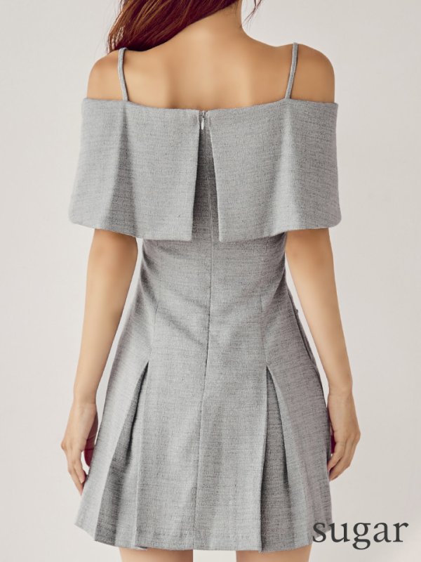 グレー　モデル：まりん　身長：164cm　着用サイズ：XSサイズ