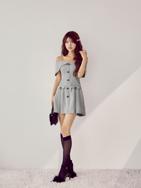 グレー　モデル：まりん　身長：164cm　着用サイズ：XSサイズ