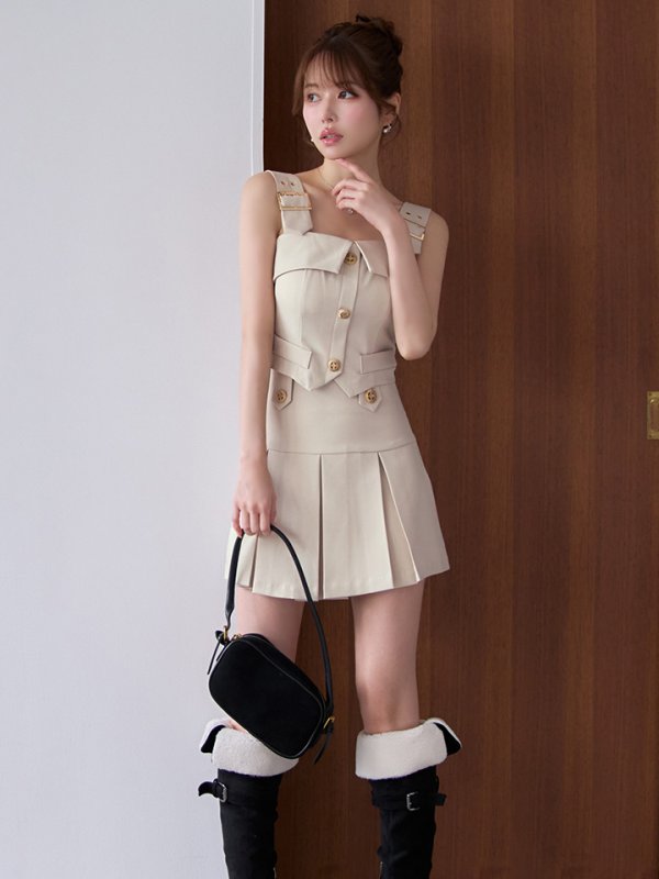 ベージュ モデル：ゆめ　身長：160cm　着用サイズ：Sサイズ