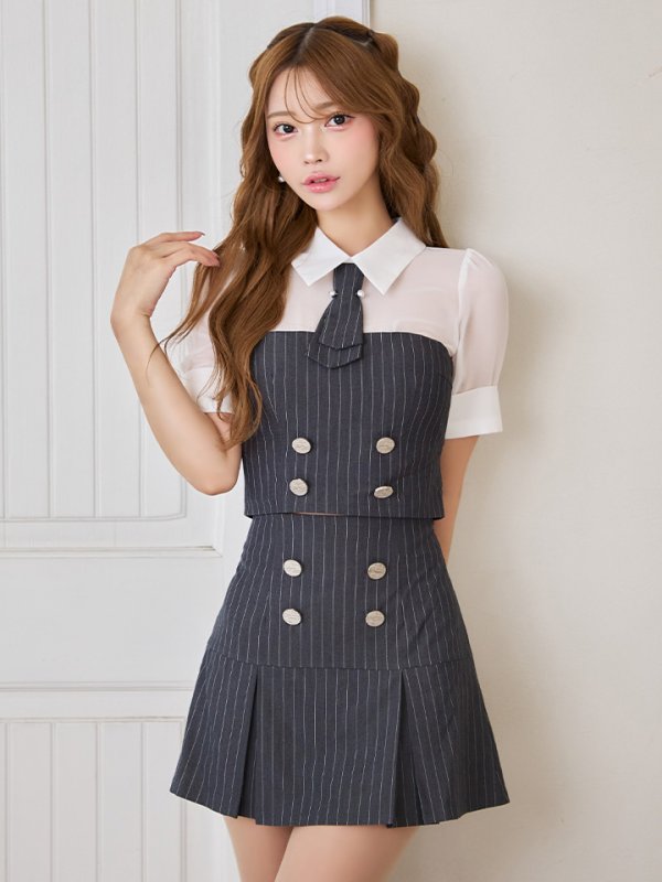 グレー　モデル：るりぴ　身長：165cm　着用サイズ：Sサイズ