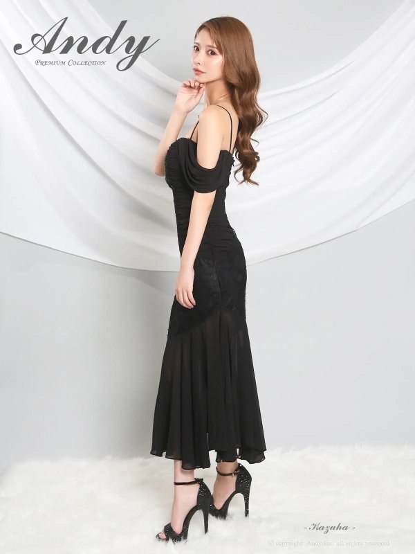 ブラック モデル:かずは 着用サイズ:Sサイズ