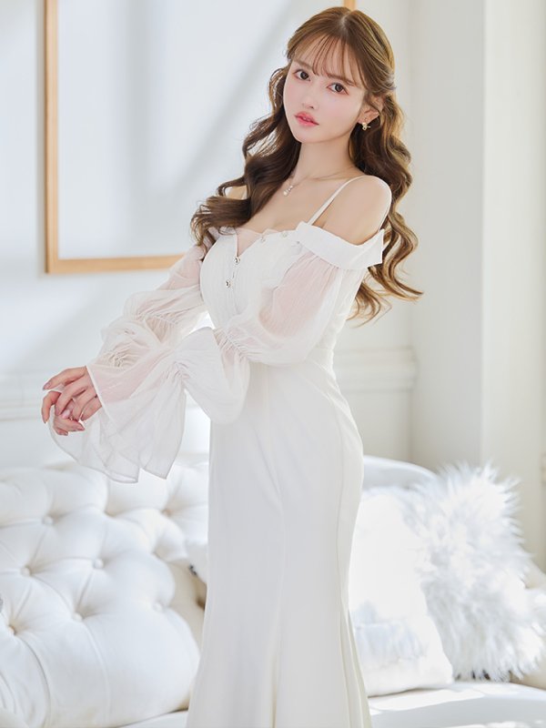 ホワイト モデル：ゆめ　身長：160cm　着用サイズ：Sサイズ